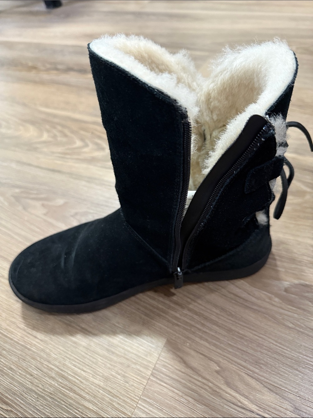 Koolaburra by UGG Black Suede Wool Lined Boots
